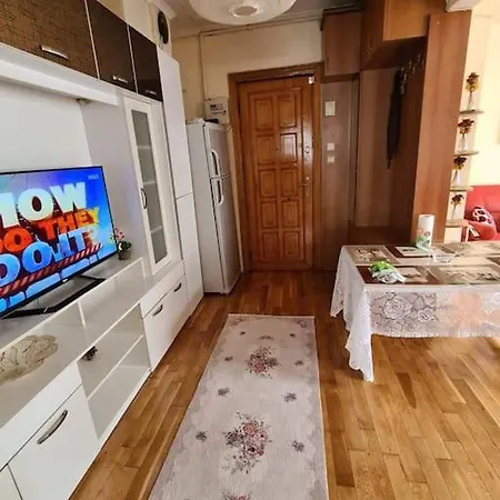 Comfortable Apt. Very Good Location 2 Bedroom *