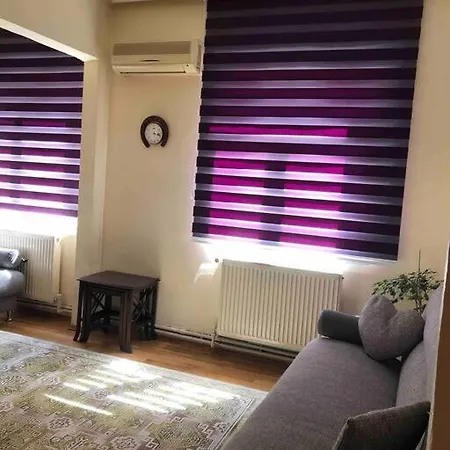 Comfortable Apt. Very Good Location 2 Bedroom * Stambuł